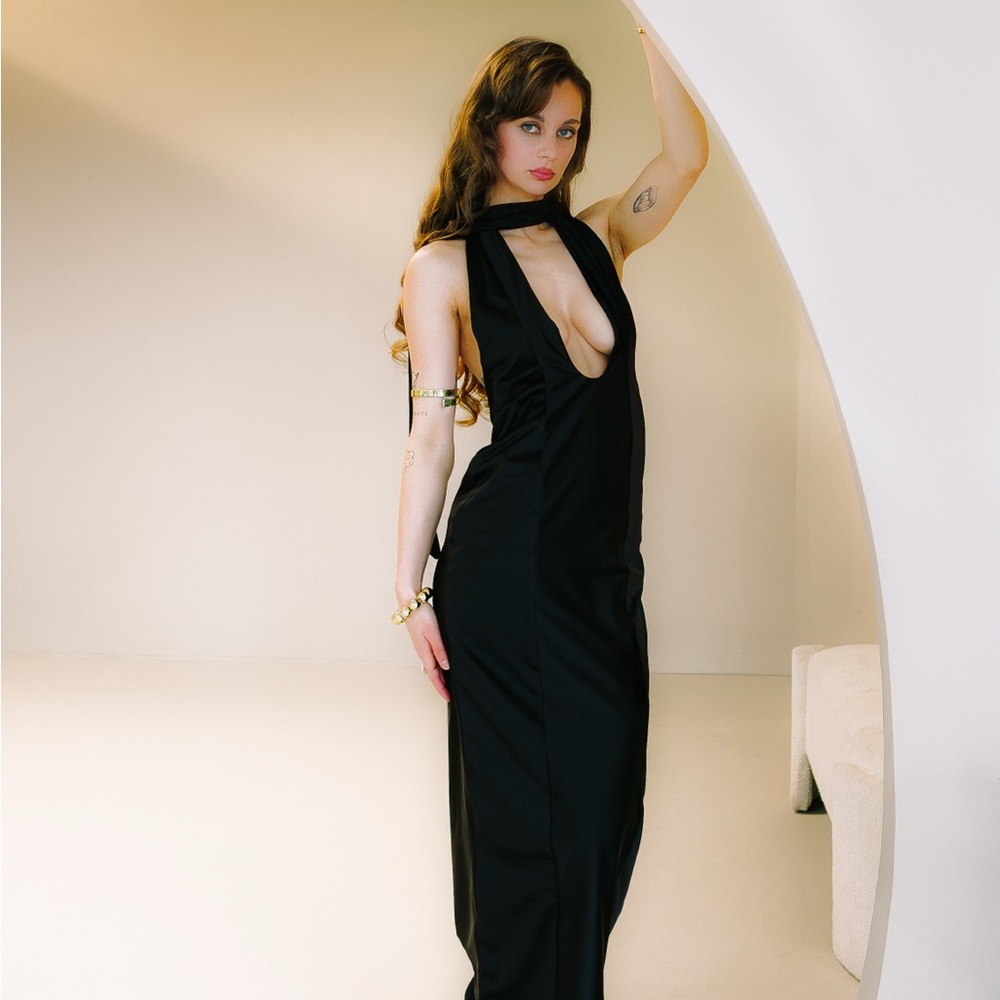 Elegant Black Evening Gown